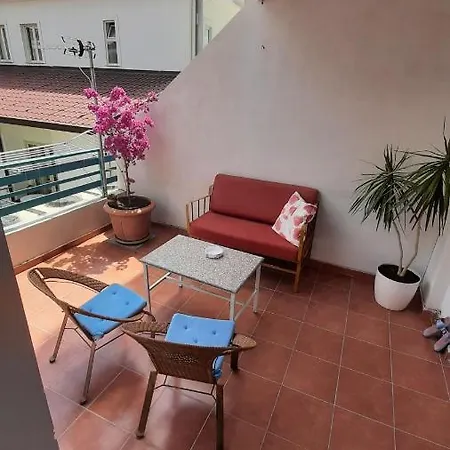 Meni's Family Holiday home *