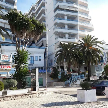Meni's Family Holiday home *